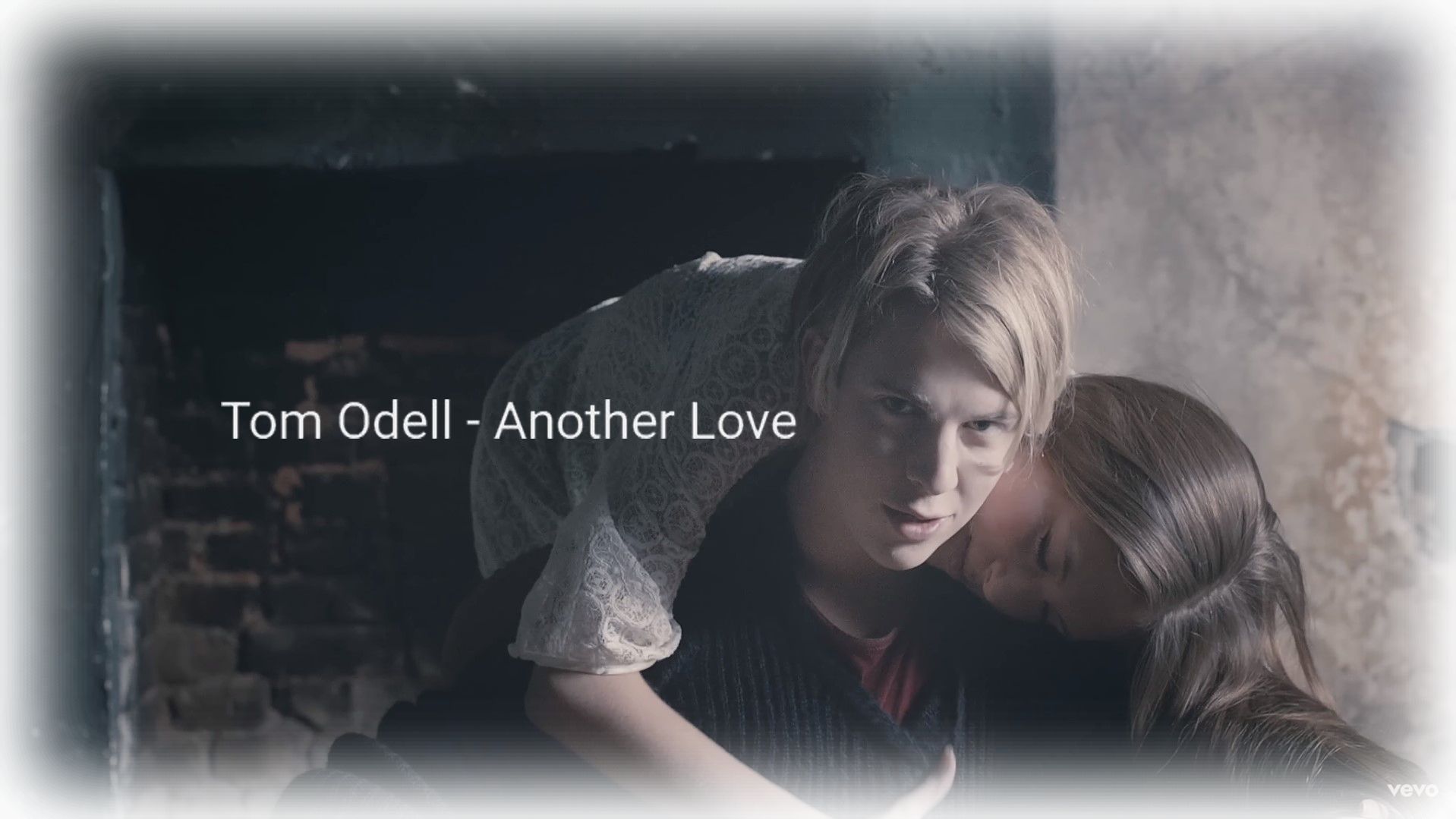 tom-odell-another-love-perevod-teksta-pesni-na-russkij